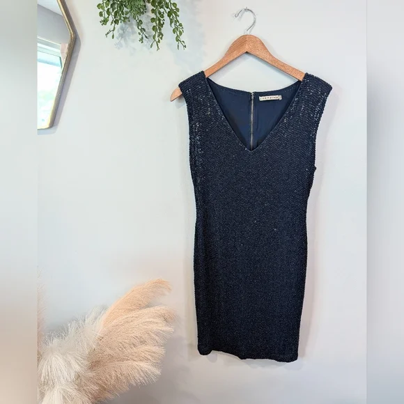 Alice And Olivia Sleeveless Navy Sequin And Beads Sheath Dress Sz 8 - Picture 1 of 8
